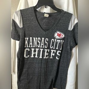 Kansas City Chiefs NFL shirt women’s v neck size large